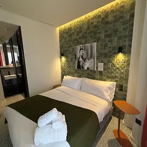 El Mantenio 2*, Málaga España